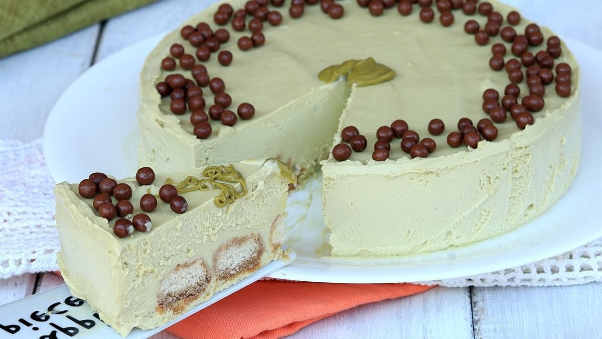 Gâteau glacé à la pistache rapide et facile à faire Top Recettes