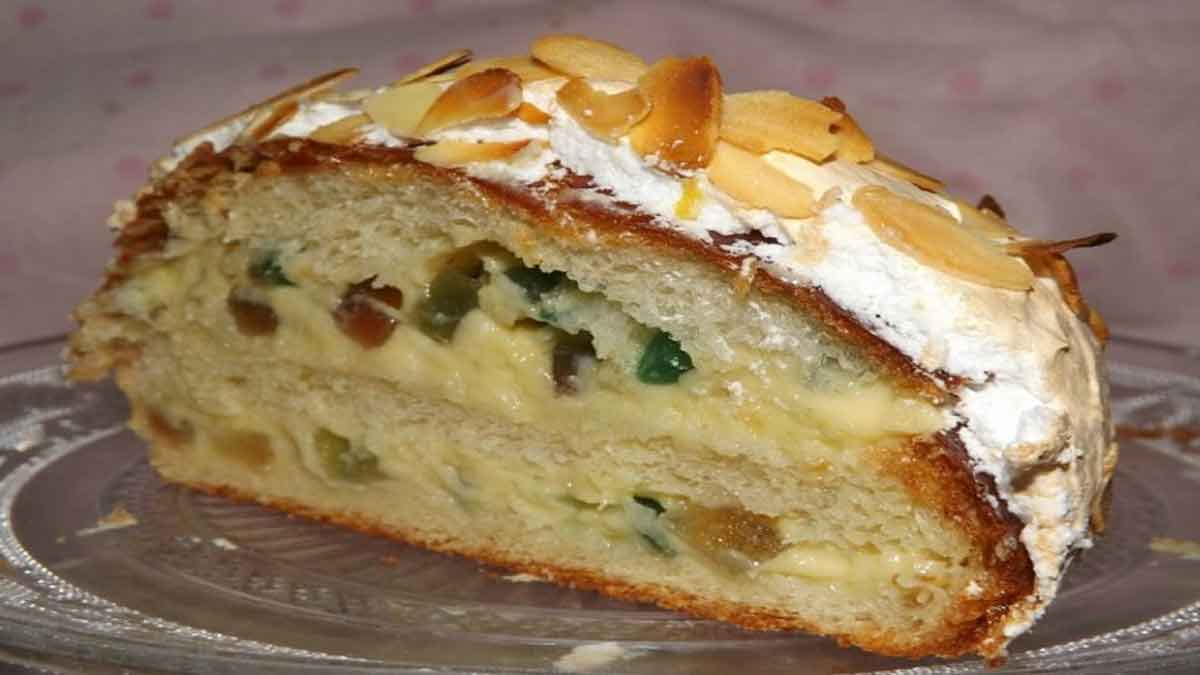 D Licieuse Brioche Polonaise Aux Fruits Confits Tomber Par Terre