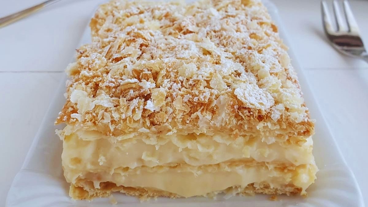 Mille-feuille à La Crème Pâtissière Croustillant - Top Recettes