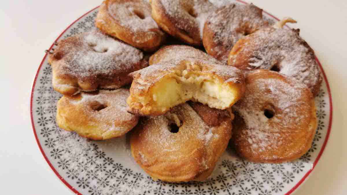 Somptueux beignets aux pommes de Cyril Lignac des vrais délices
